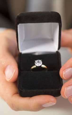 ENGAGEMENT RINGS